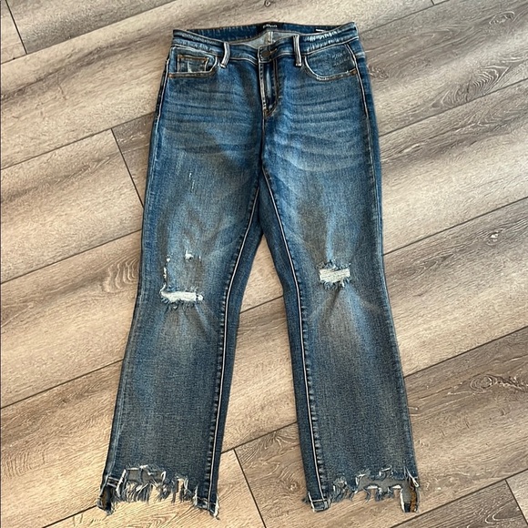 Buffalo Pandora semi
High straight leg Ankle Cropped Distressed Jeans 28 - Picture 2 of 6